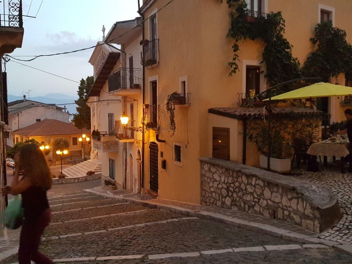 Scaccia Pensieri Villa Cerchio Exterior photo