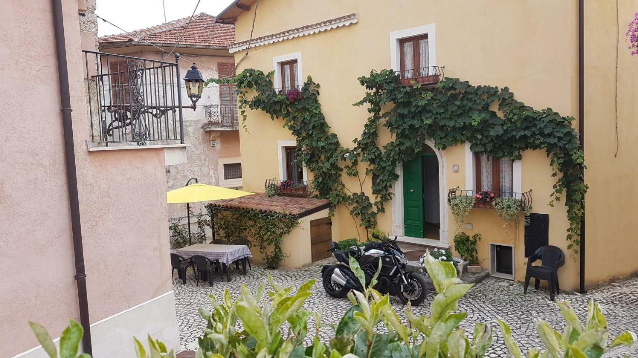 Scaccia Pensieri Villa Cerchio Exterior photo